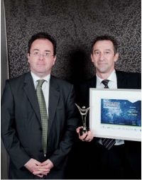 Hervé Agnan (à droite) a le 1er prix des mains de Christophe Poissonnier (Ciel).