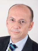 Xavier Ducurtil, directeur associé du cabinet Vertone. Il s'agit d'un cabinet de conseil en stratégie marketing et relation client, créé en 1999. Il possède trois domaines de compétences : la stratégie marketing, l'exploitation du mix marketing ainsi que la mise en oeuvre et le soutien aux opérations.