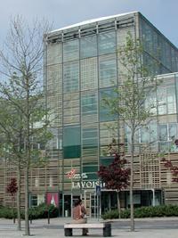Petite révolution, certaines universités, à l'instar de celle de Marne-la-Vallée, s'inscrivent dans une politique de branding.