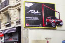 Pour Kia Motors, CBS Outdoor a déformaté des panneaux pour faire sortir du cadre une voiture en PVC.
