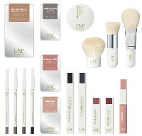 Toute la gamme a été conçue à partir de pigments naturels visant à sublimer la beauté originelle des femmes.