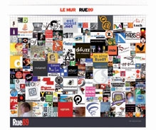 Le site d'information et de débat participatif Rue89 invite ses lecteurs à acheter les briques d'un mur virtuel, pour un prix variant de 15 à 349 euros.