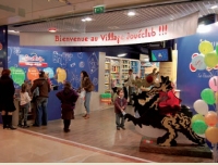 D'ici à 2012, JouéClub disposera en France de trois «Villages» de vastes espaces qui constituent une vitrine pour l'enseigne
