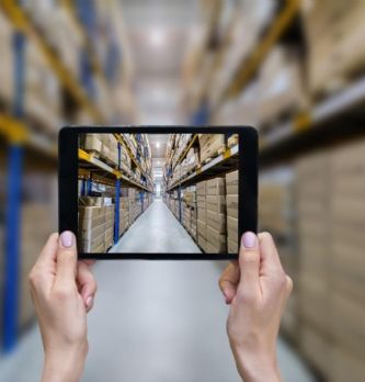 Amazon crée plus de 7 500 emplois temporaires à pourvoir dans ses cinq centres de distribution français
