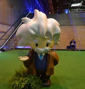 Salesforce Tour 2017: l'intelligence artificielle au coeur des évolutions de la vente