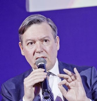Martin de Neuville, CPO de Pierre & Vacances / Center Parc, élu Décideur Achats de l'année