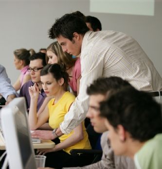 Les jeunes se lancent dans l'entrepreneuriat pour changer le monde
