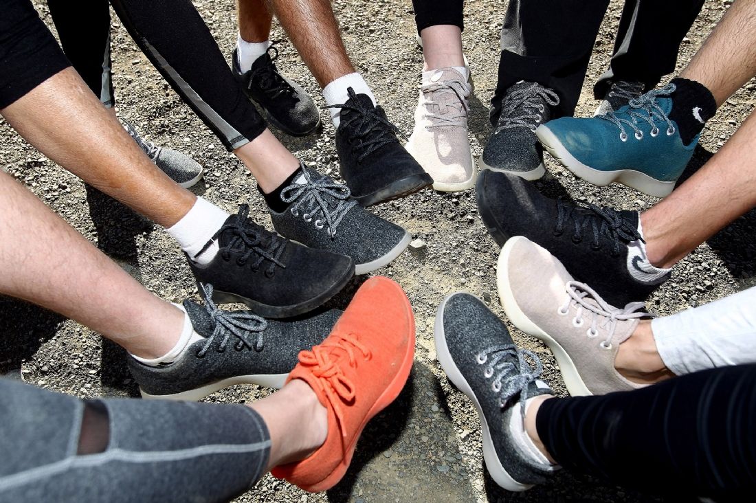 chaussure avec chaussette intégrée